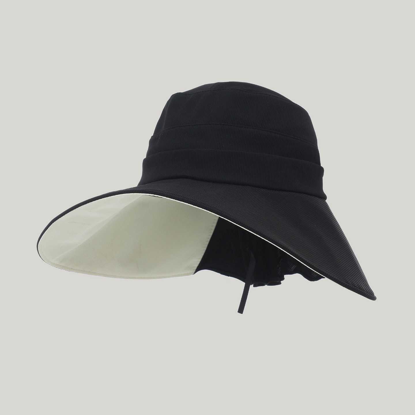 Chapeau de soleil minimaliste, protection solaire optimale. Idéal pour la randonnée. P
